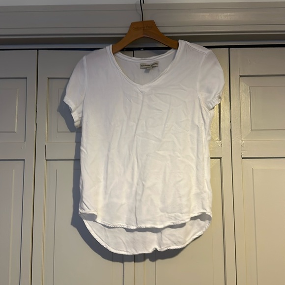 alexander jordan Tops - Alexander Jordan white tee
